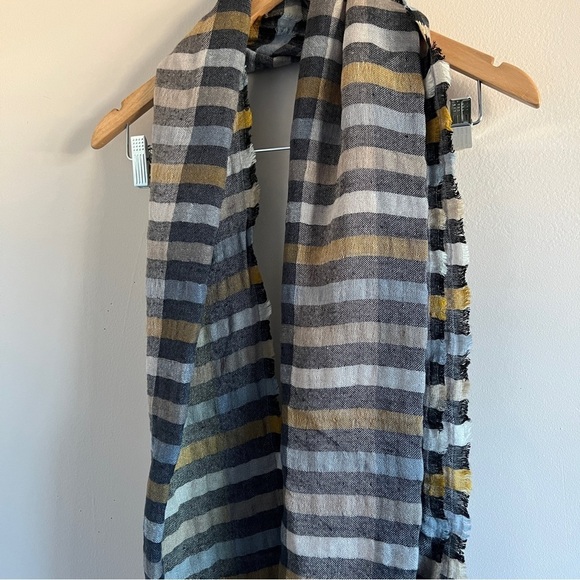 Echo | Striped Scarf - Picture 3 of 5